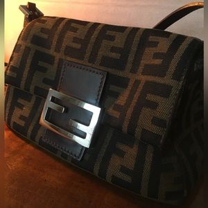 FENDI Zucca Baguette Mini Tobacco